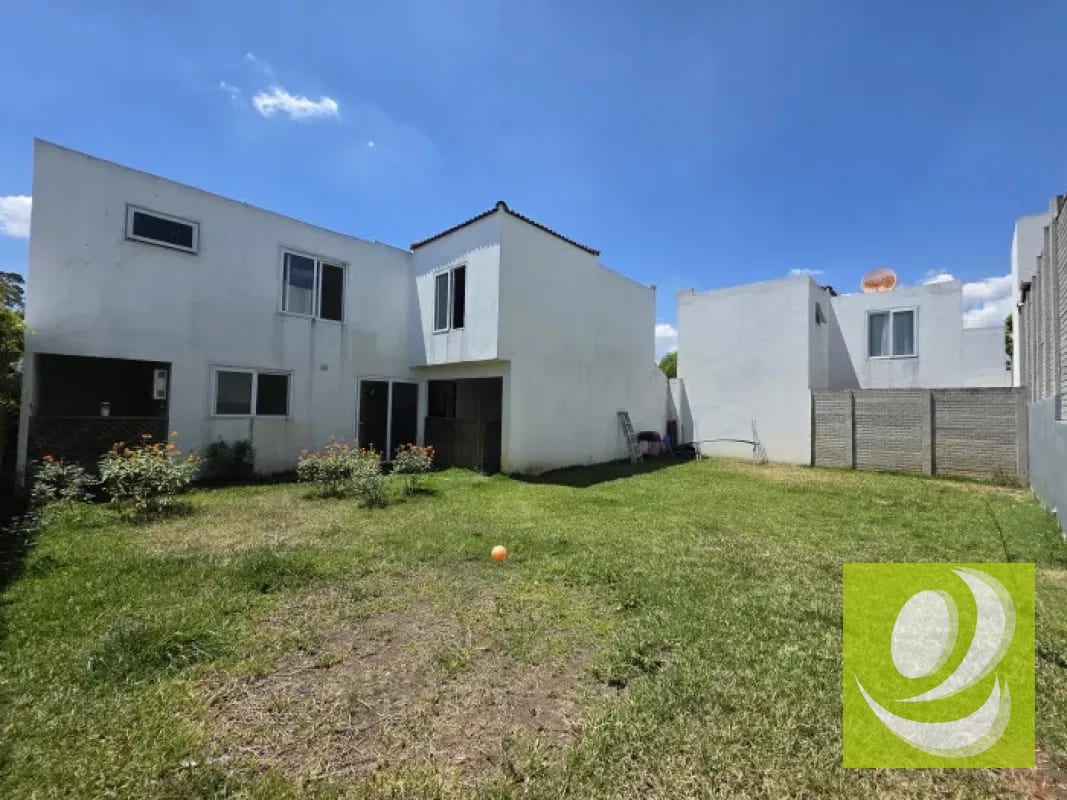 Casa en Venta en Hacienda de Las Flores — Casa en Venta en Villa Nueva, Guatemala, Ciudad — foto 1 de 13
