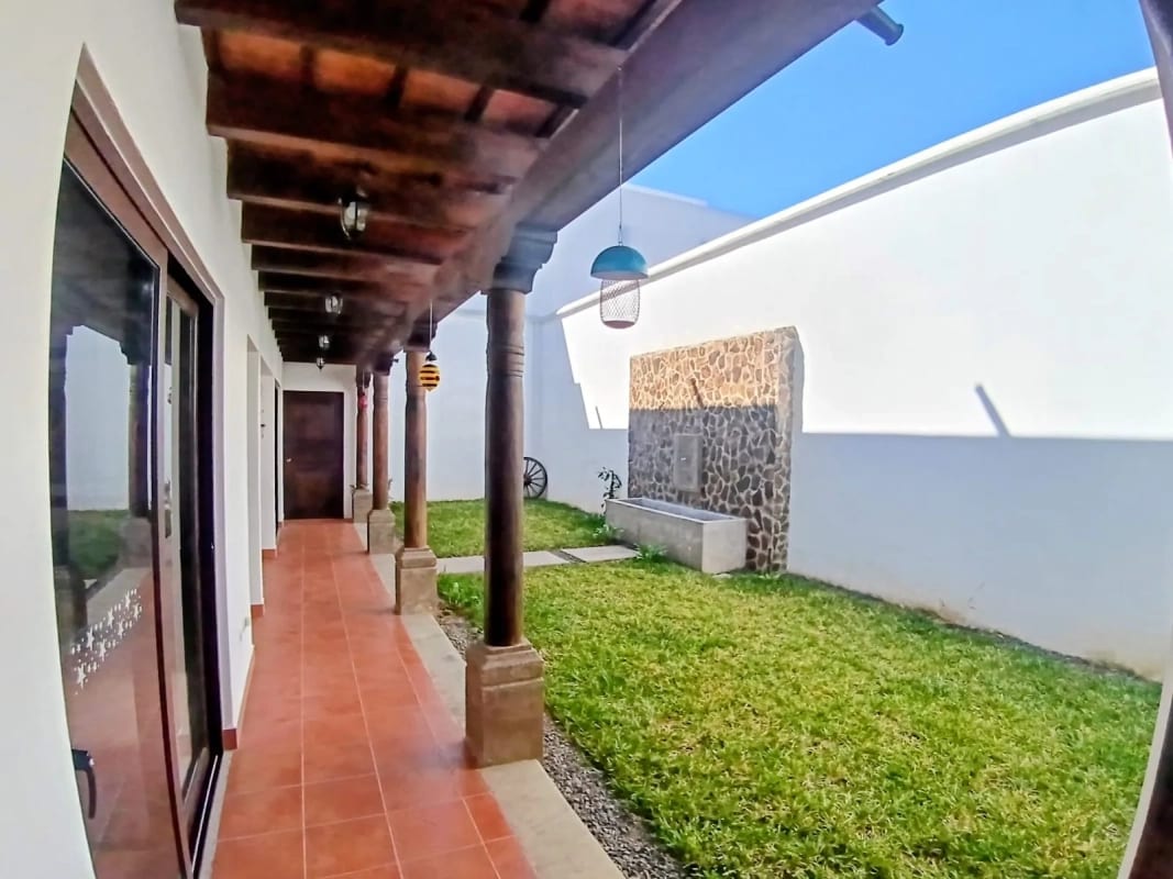 CASA EN RENTA EN HACIENDA DEL COMENDADO SAN MIGUEL DUEÑAS — Casa en Alquiler en San Miguel Dueñas, Sacatepéquez — foto 4 de 4