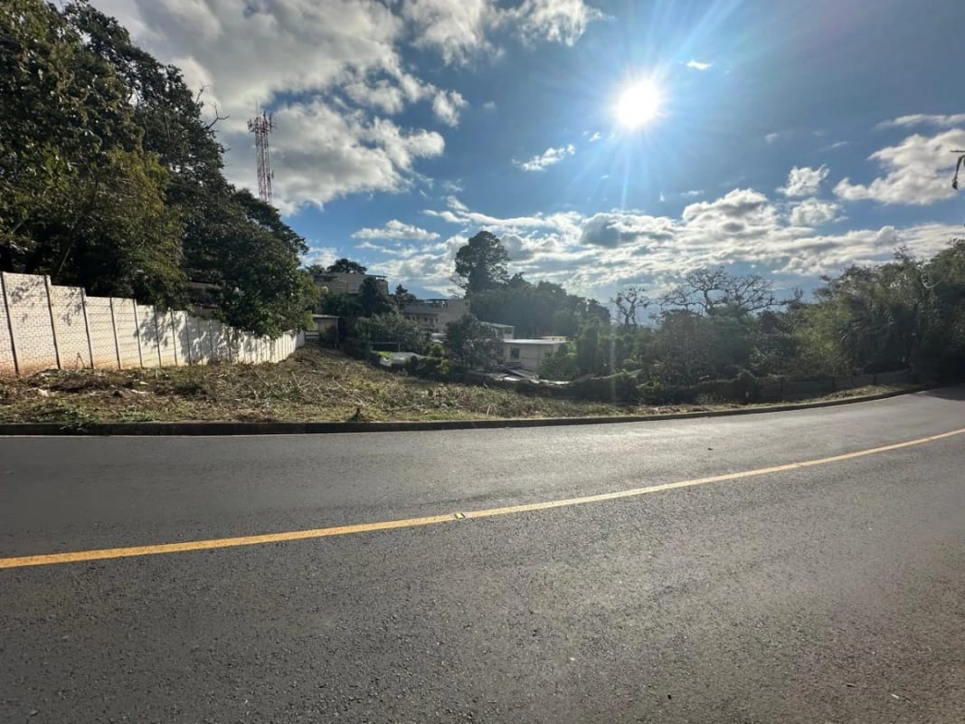 Vendo Terrenos, En Santa Catarina Pinula zona 10 Guate City. T.Plano. — Terreno en Venta en Villas Granada Premier 2, Santa Catarina Pinula, Guatemala, Ciudad — foto 6 de 8