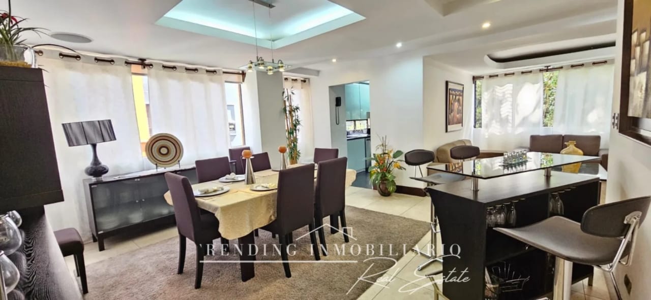 Apartamento en renta zona 10 Edificio Morada del Acueducto amueblado de 3 habitaciones 161m² + 2 parqueos — Apartamento en Alquiler en Moradas del Acueducto, Zona 10, Guatemala, Ciudad — foto 1 de 11