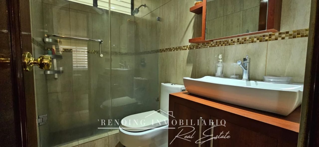 Apartamento en venta zona 10 Edificio Morada del Acueducto amueblado de 3 habitaciones 161m² + 2 parqueos — Apartamento en Venta en Moradas del Acueducto, Zona 10, Guatemala, Ciudad — foto 5 de 14