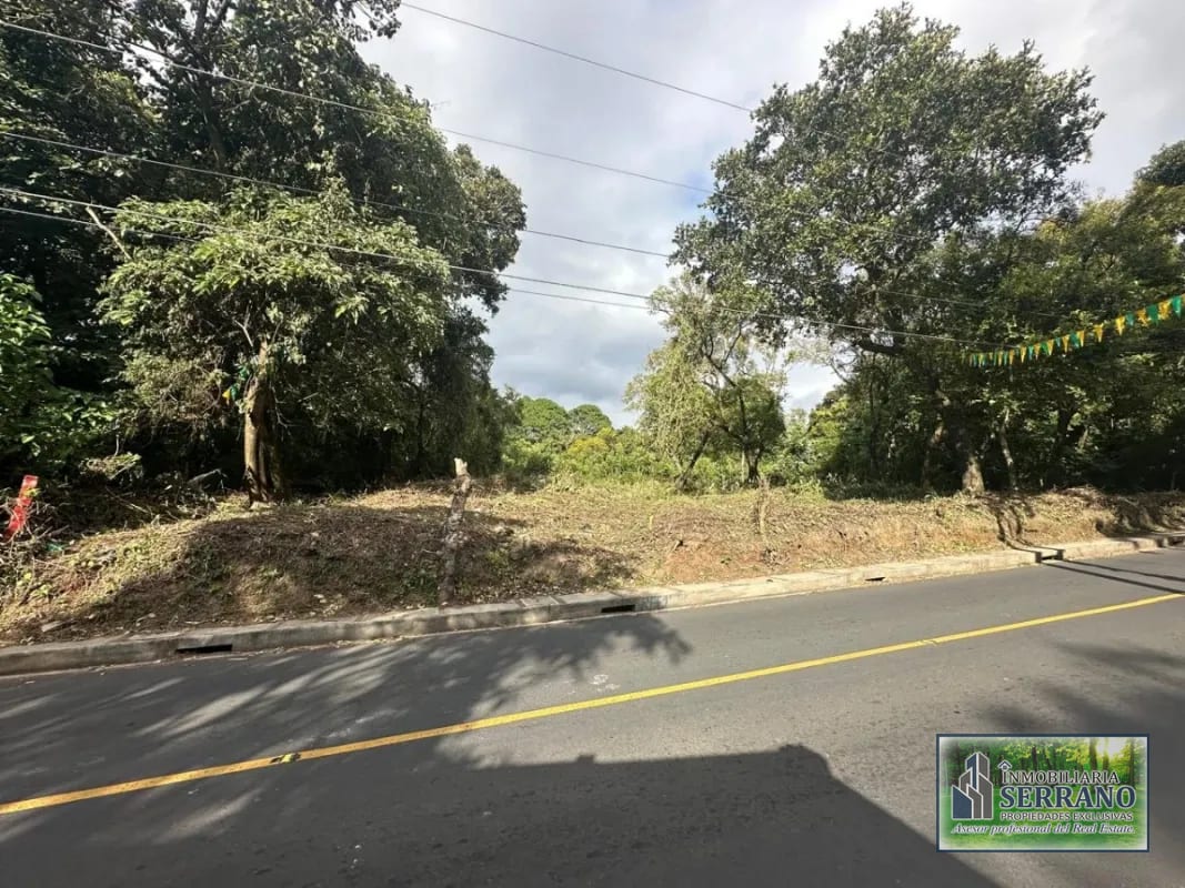 Vendo de Terrenos Planos en Santa Catarina Pinula zona 10 Guate. — Terreno en Venta en Bellas Luces, Santa Catarina Pinula, Guatemala, Ciudad — foto 6 de 7