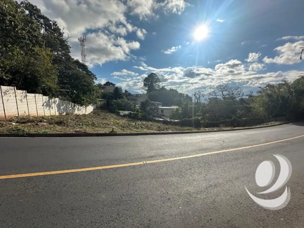 Vendo de Terrenos Planos en Santa Catarina Pinula zona 10 Guatemala. — Terreno en Venta en Villas Granada Premier 2, Santa Catarina Pinula, Guatemala, Ciudad — foto 5 de 7