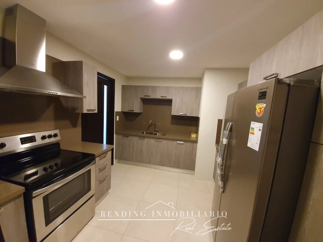 Apartamento en renta zona 10 edificio Santa María de 3 habitaciones + 2 parqueos — Apartamento en Alquiler en Santa María, Zona 10, Guatemala, Ciudad — foto 12 de 13
