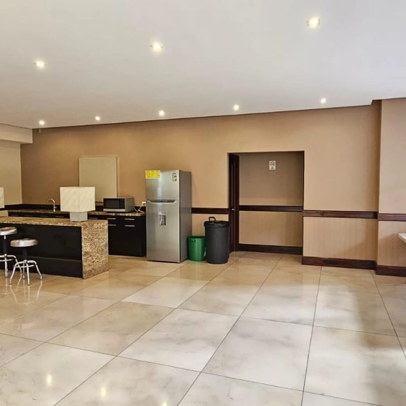 Apartamento en renta zona 10 edificio Santa María de 3 habitaciones + 2 parqueos — Apartamento en Alquiler en Santa María, Zona 10, Guatemala, Ciudad — foto 6 de 13