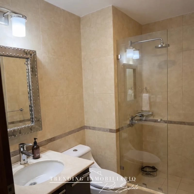 Apartamento en renta zona 10 edificio Santa María amueblado de 2 habitaciones + 2 parqueos — Apartamento en Alquiler en Santa María, Zona 10, Guatemala, Ciudad — foto 7 de 12
