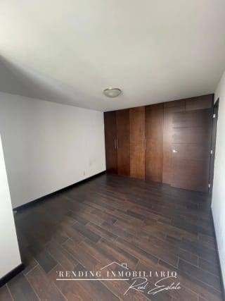 Apartamento en alquiler zona 14 edificio Attica II de 3 habitaciones + 2 parqueos — Apartamento en Alquiler en Attica, Zona 14, Guatemala, Ciudad — miniatura 5 de 8