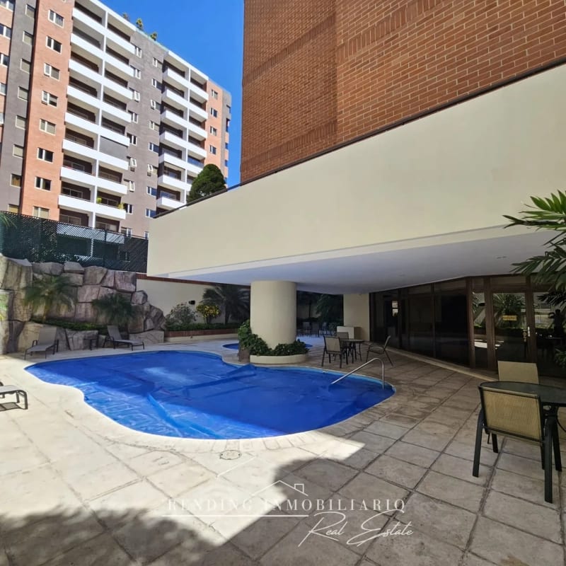 Apartamento en renta zona 14 edificio Casa Rialto de una habitación + 2 parqueos — Apartamento en Alquiler en Casa Rialto, Zona 14, Guatemala, Ciudad — foto 2 de 10