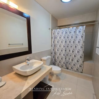 Apartamento en renta zona 14 edificio Cobella de una habitación + un parqueo — Apartamento en Alquiler en Cobella, Zona 14, Guatemala, Ciudad — miniatura 2 de 8