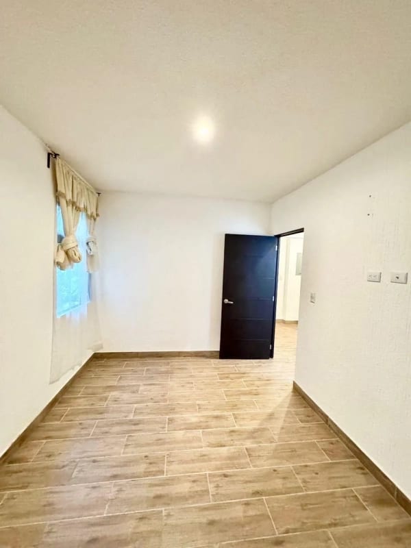 Apartamento en renta con jardín - CAES — Apartamento en Alquiler en Carretera a El Salvador, Guatemala, Ciudad — foto 7 de 11