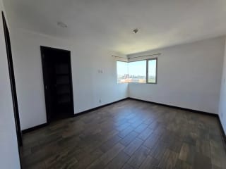 Apartamento en renta zona 10 — Apartamento en Alquiler en Verona, Zona 10, Guatemala, Ciudad — miniatura 10 de 16