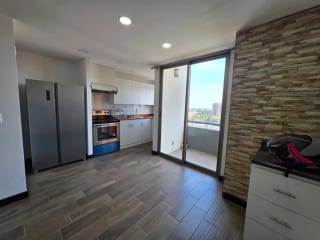 Apartamento en renta zona 10 — Apartamento en Alquiler en Verona, Zona 10, Guatemala, Ciudad — miniatura 3 de 16