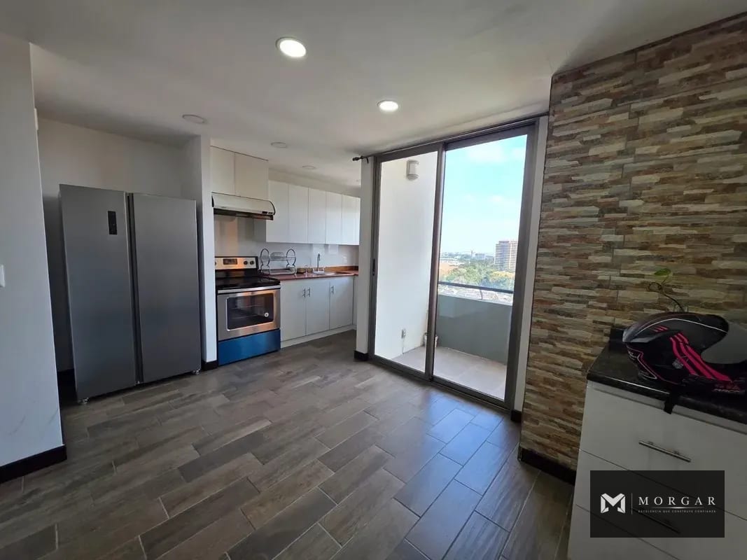 Apartamento en renta zona 10 — Apartamento en Alquiler en Verona, Zona 10, Guatemala, Ciudad — foto 2 de 16