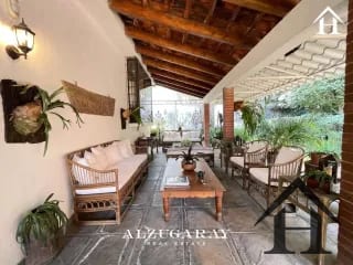 casa elegante en el exclusivo San Lazaro zona 15 — Casa en Venta en Zona 13, Guatemala, Ciudad — miniatura 1 de 11