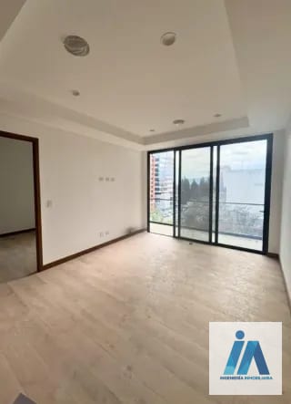 VENTA DE APARTAMENTO, 📍Edificio Ferré Diez, Zona 10  Es el refugio perfecto para quienes buscan vivir en el distrito empresarial con la serenidad de un entorno natural — Apartamento en Venta en Zona 10, Guatemala, Ciudad — miniatura 14 de 16