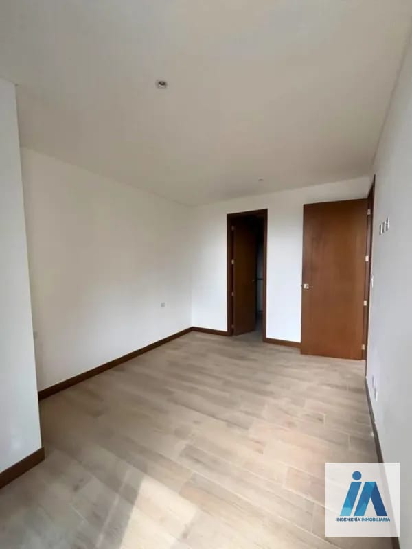 VENTA DE APARTAMENTO, 📍Edificio Ferré Diez, Zona 10  Es el refugio perfecto para quienes buscan vivir en el distrito empresarial con la serenidad de un entorno natural — Apartamento en Venta en Zona 10, Guatemala, Ciudad — foto 11 de 16