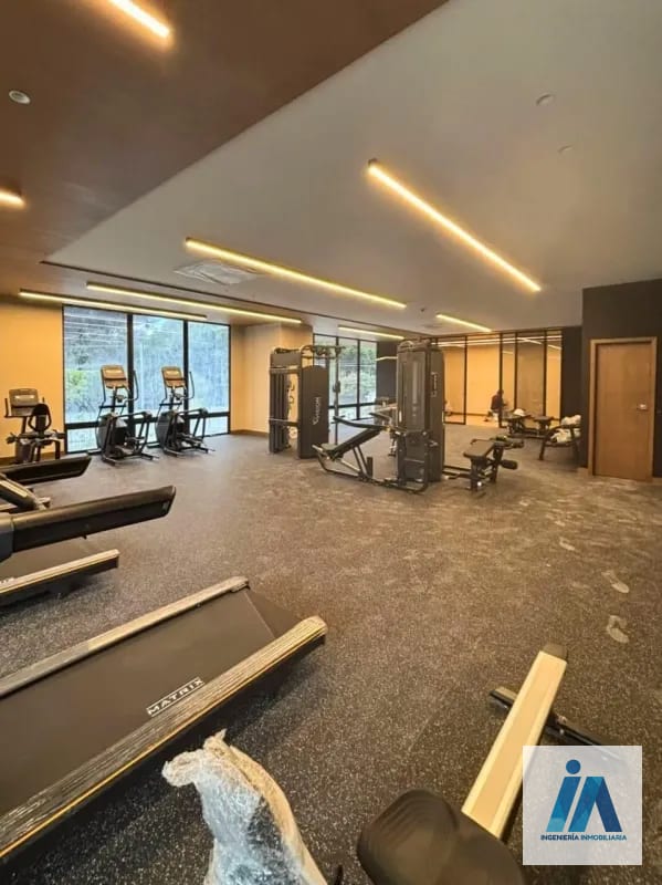 VENTA DE APARTAMENTO, 📍Edificio Ferré Diez, Zona 10 Es el refugio perfecto para quienes buscan vivir en el distrito empresarial con la serenidad de un entorno natural — Apartamento en Venta en Zona 10, Guatemala, Ciudad — foto 7 de 16