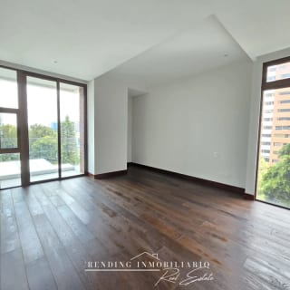 Apartamento en renta zona 14 edificio Vistana de 2 habitaciones + 2 parqueos — Apartamento en Alquiler en Vistana, Zona 14, Guatemala, Ciudad — miniatura 7 de 10