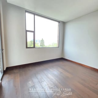 Apartamento en renta zona 14 edificio Vistana de 2 habitaciones + 2 parqueos — Apartamento en Alquiler en Vistana, Zona 14, Guatemala, Ciudad — miniatura 6 de 10