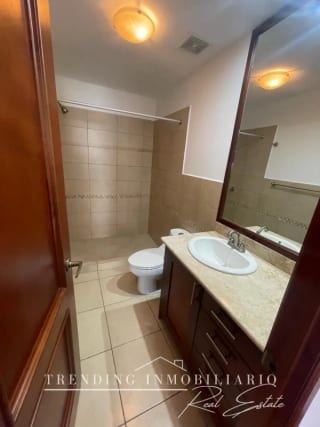 Apartamento en alquiler zona 15 edificio Botticelli de 3 habitaciones + 2 parqueos — Apartamento en Alquiler en Boticelli, Zona 15, Guatemala, Ciudad — miniatura 11 de 16