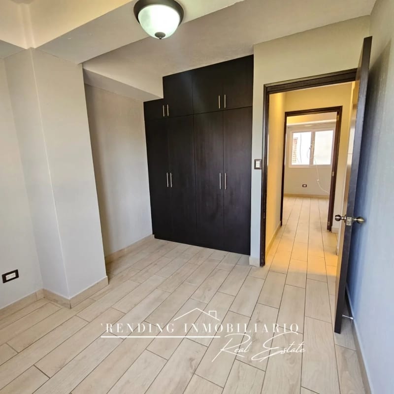 Apartamento en venta zona 15 Colonia Tecún Umán, 2 habitaciones + 1 parqueo — Apartamento en Venta en Zona 15, Guatemala, Ciudad — foto 3 de 9
