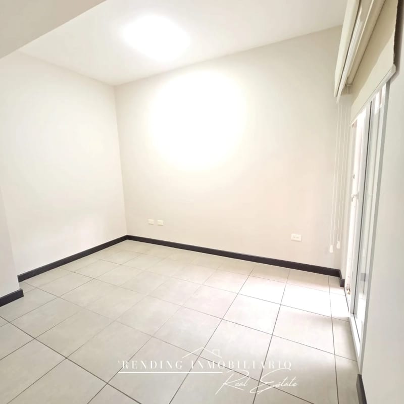 Apartamento en renta zona 16 Hexa Cañadas de 3 habitaciones + 2 parqueos — Apartamento en Alquiler en Hexa Cañada 16, Zona 16, Guatemala, Ciudad — foto 4 de 13