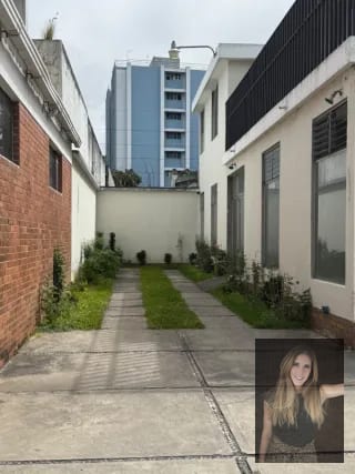 Amplia casa para oficina en zona 10 — Oficina en Alquiler en Zona 10, Guatemala, Ciudad — miniatura 3 de 17