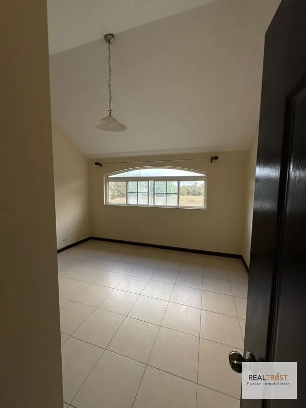CASA EN VENTA EN KM 19.9 A SAN JOSE PINULA CONDOMINIO LOS MANANTIALES — Casa en Venta en San José Pinula, Carretera a El Salvador, Guatemala, Ciudad — foto 11 de 17