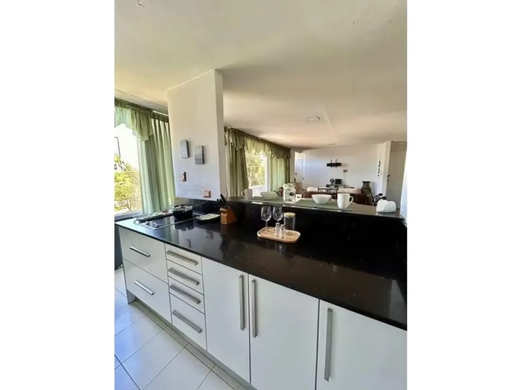 Venta de Apartamento Edificio Antiguo Zona 14 — Apartamento en Venta en Zona 14, Guatemala, Ciudad — foto 6 de 12