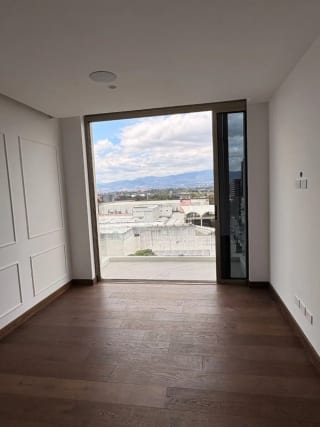 Lindo Apartamento para Estrenar en zona 10 — Apartamento en Venta en Atarah, Zona 10, Guatemala, Ciudad — miniatura 11 de 13