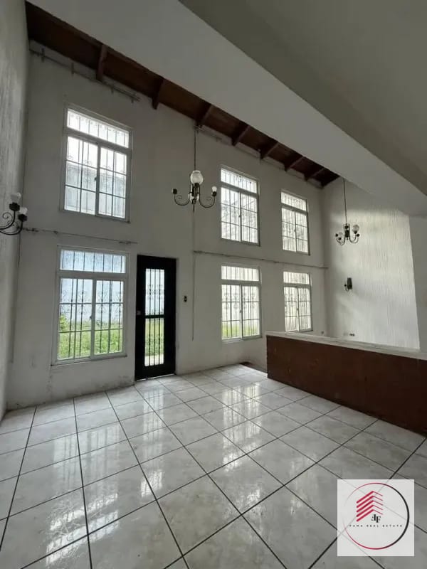 VENTA de casa en zona 11 a un costado de calzada Roosevelt — Casa en Venta en Zona 2 Mixco, Guatemala, Ciudad — foto 13 de 13