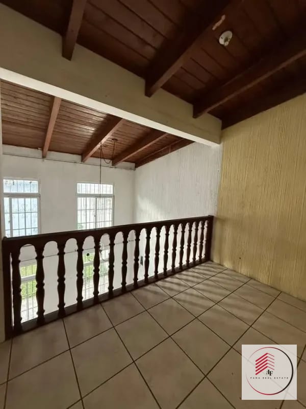 VENTA de casa en zona 11 a un costado de calzada Roosevelt — Casa en Venta en Zona 2 Mixco, Guatemala, Ciudad — foto 9 de 13