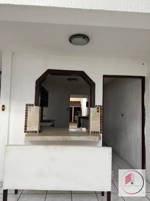VENTA de casa en zona 11 a un costado de calzada Roosevelt — Casa en Venta en Zona 2 Mixco, Guatemala, Ciudad — foto 4 de 13