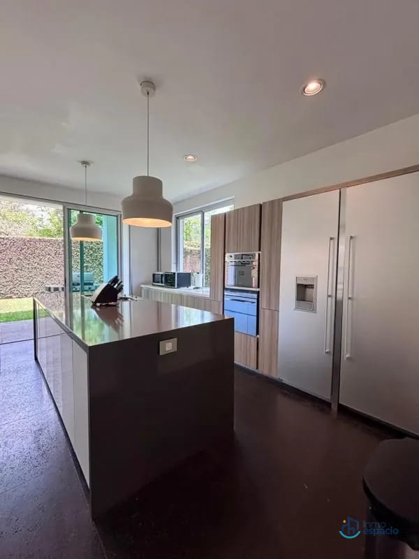 Casa en venta – Condominio Las Luces, Km 13.5 CAES — Casa en Venta en Las Luces, Carretera a El Salvador, Guatemala, Ciudad — foto 8 de 17
