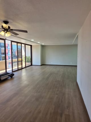 APARTAMENTO EN VENTA EN EL EDIFICIO CUATRO 14, ZONA 10 — Apartamento en Venta en Edificio 01010 (Cero Diez Diez), Zona 10, Guatemala, Ciudad — miniatura 2 de 16