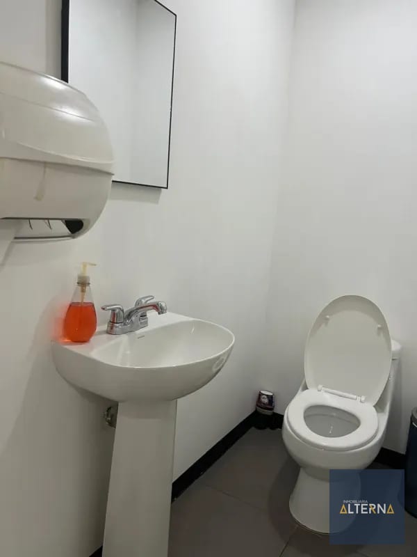 Oficina en Venta en Zonas 10 — Oficina en Venta en Zona 10, Guatemala, Ciudad — foto 4 de 4