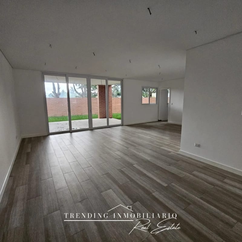 Casa en venta Carretera a El Salvador condominio Buena Fuente de 4 habitaciones + 4 parqueos — Casa en Venta en Santa Catarina Pinula, Guatemala, Ciudad — foto 13 de 17