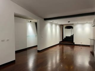 Alquiler de amplio apartamento en Oakland zona 10 de 1 dormitorio con terraza — Apartamento en Alquiler en Oakland I, Zona 10, Guatemala, Ciudad — miniatura 1 de 7