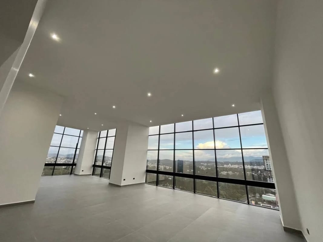 OFICINA EN VENTA – EDIFICIO RENOVATI, ZONA 10 — Oficina en Venta en Renovati, Zona 10, Guatemala, Ciudad — foto 3 de 4