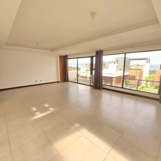 Casa en alquiler zona 16 Cañadas de San Isidro de 4 habitaciones + 3 parqueos — Casa en Alquiler en Acacias de Cayalá, Zona 16, Guatemala, Ciudad — miniatura 14 de 17