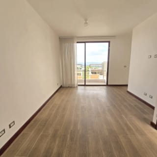 Casa en alquiler zona 16 Cañadas de San Isidro de 4 habitaciones + 3 parqueos — Casa en Alquiler en Acacias de Cayalá, Zona 16, Guatemala, Ciudad — miniatura 8 de 17