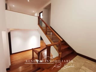Casa en venta Encinos de Cayalá zona 16 con 5 habitaciones + 6 parqueos — Casa en Venta en Encinos de Cayala, Zona 16, Guatemala, Ciudad — miniatura 8 de 17