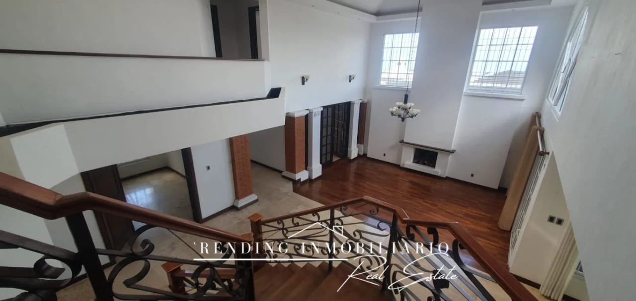 Casa en venta zona 16 La Montaña de 5 habitaciones + 6 parqueos — Casa en Venta en La Montaña, Zona 16, Guatemala, Ciudad — foto 11 de 16