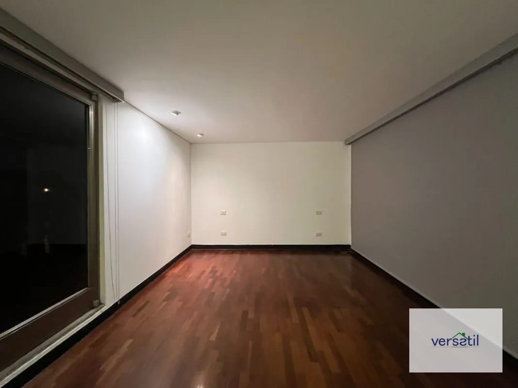 Bello y amplio apartamento en alquiler Oakland zona 10 — Apartamento en Alquiler en Oakland I, Zona 10, Guatemala, Ciudad — foto 9 de 11