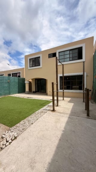 Casa en venta | 4 habitaciones | Jardin | Villa Suiza, Zona 16 — Casa en Venta en Zona 16, Guatemala, Ciudad — miniatura 2 de 10