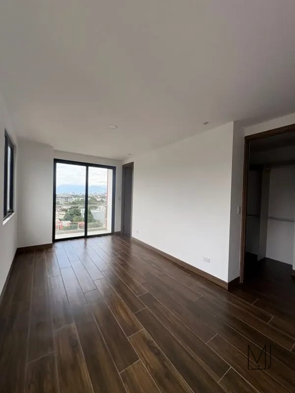Apartamento en Alquiler / Venta | Edificio Vila Quince | Zona 15 Vista Hermosa 2 | 3 habitaciones · 3 parqueos — Apartamento en Alquiler en Vila Quince, Zona 15, Guatemala, Ciudad — foto 12 de 15