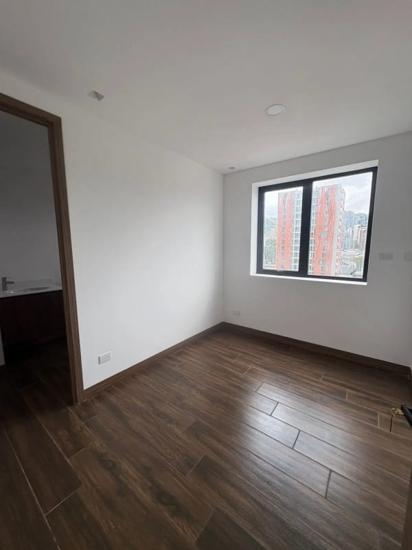 Apartamento en Alquiler / Venta | Edificio Vila Quince | Zona 15 Vista Hermosa 2 | 3 habitaciones · 3 parqueos — Apartamento en Alquiler en Vila Quince, Zona 15, Guatemala, Ciudad — foto 10 de 15