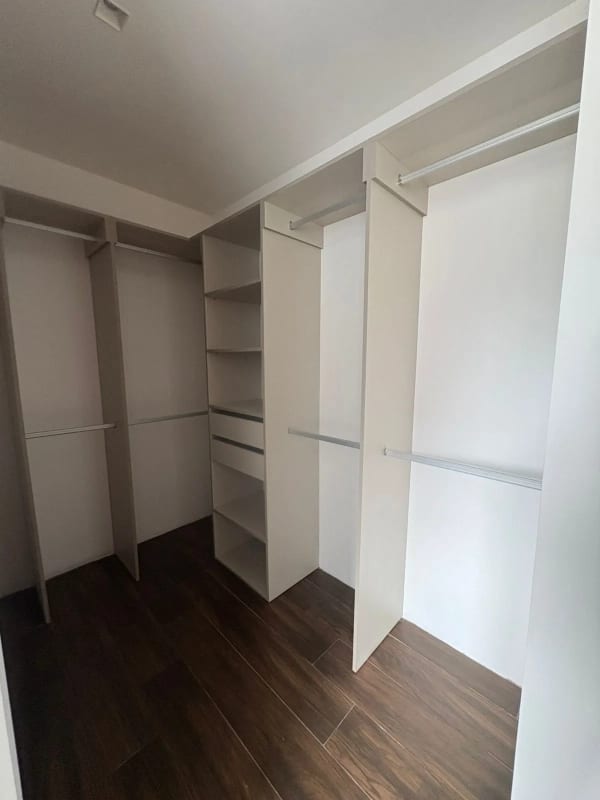 Apartamento en Alquiler / Venta | Edificio Vila Quince | Zona 15 Vista Hermosa 2 | 3 habitaciones · 3 parqueos — Apartamento en Alquiler en Vila Quince, Zona 15, Guatemala, Ciudad — foto 7 de 15