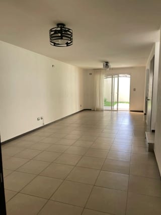 Casa en Alquiler Condominio Cumbres de La Arboleda, Km. 21.5 CES — Casa en Alquiler en Carretera a El Salvador, Guatemala, Ciudad — miniatura 1 de 14