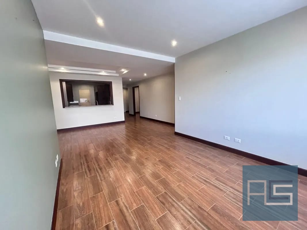 *Amplio apartamento de 2 hab con cuarto de servicio en nivel alto en Renta - Milenia, zona 10* — Apartamento en Alquiler en Milenia, Zona 10, Guatemala, Ciudad — foto 16 de 17